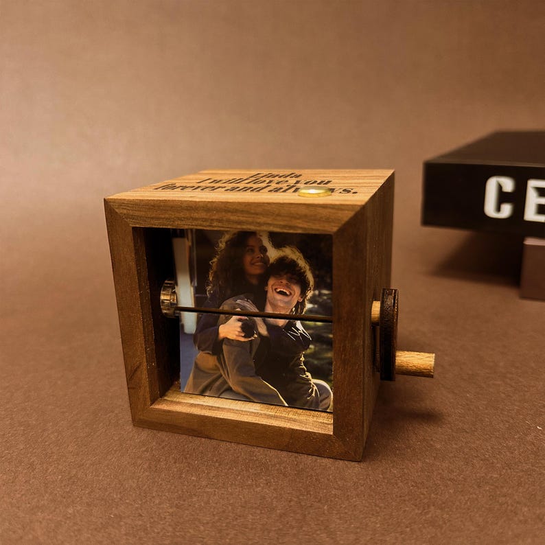 Heartcrank flick box